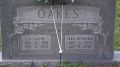 Headstone Calvin Oakes and Vera Reynolds