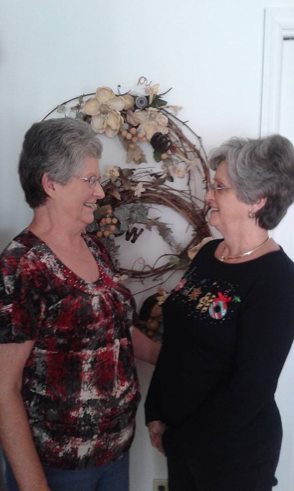 Cecilia and Ardie Marlowe, Sisters